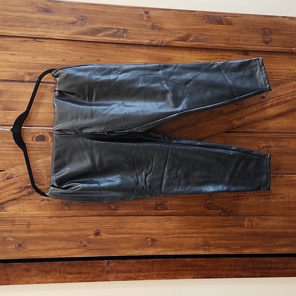COPY - Faux Leather Pants.  Brand New. 4X - Picture 1 of 4